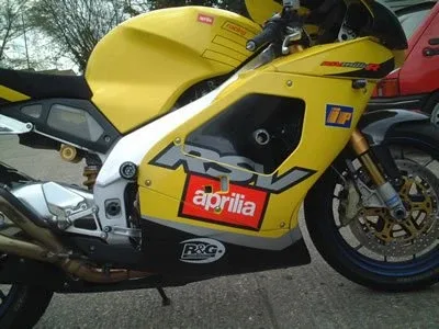 R&G Краш тапи Classic за Aprilia RSV 1000 R (2001–2003)