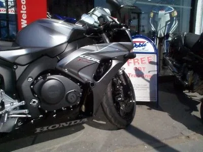 R&G Краш тапи Classic за Honda CBR 1000RR (2004–2007)