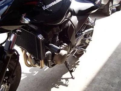 R&G Краш тапи Classic за Kawasaki Z1000 (2003–2006), Z750 (2004–2006), Z750S (2004–2006)