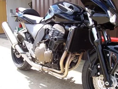 R&G Краш тапи Classic за Kawasaki Z1000 (2003–2006), Z750 (2004–2006), Z750S (2004–2006)
