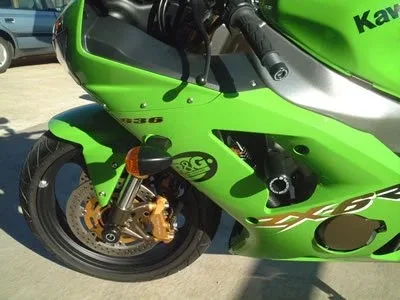 R&G Краш тапи Classic за Kawasaki ZX-6R (2003–2004)