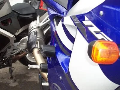 R&G Краш тапи Classic за Yamaha YZF-R1 (2000–2001)