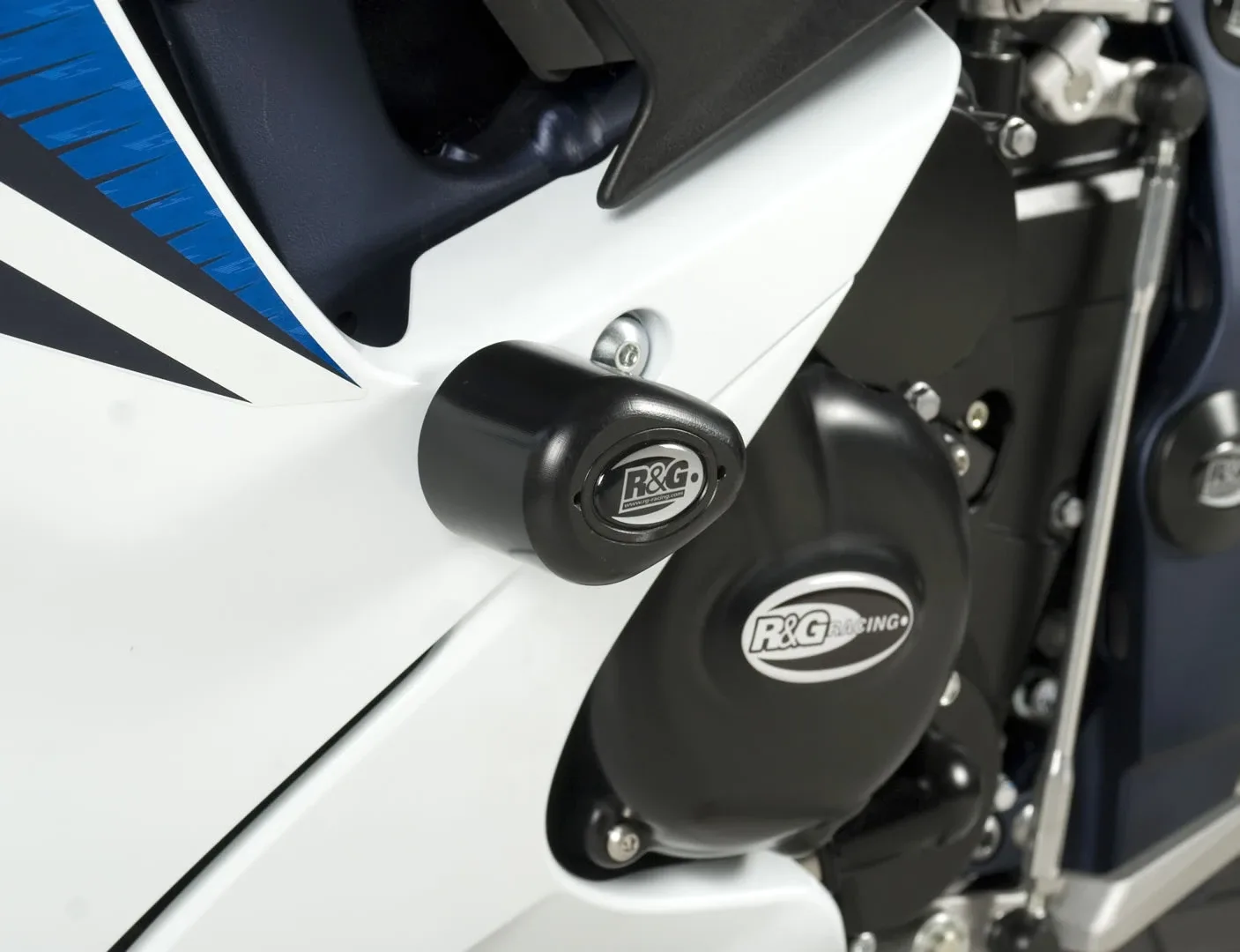 R&G Краш тапи с пробиване Aero за Suzuki GSX-R 600 (2011–2018), GSX-R 750 (2011–2024)