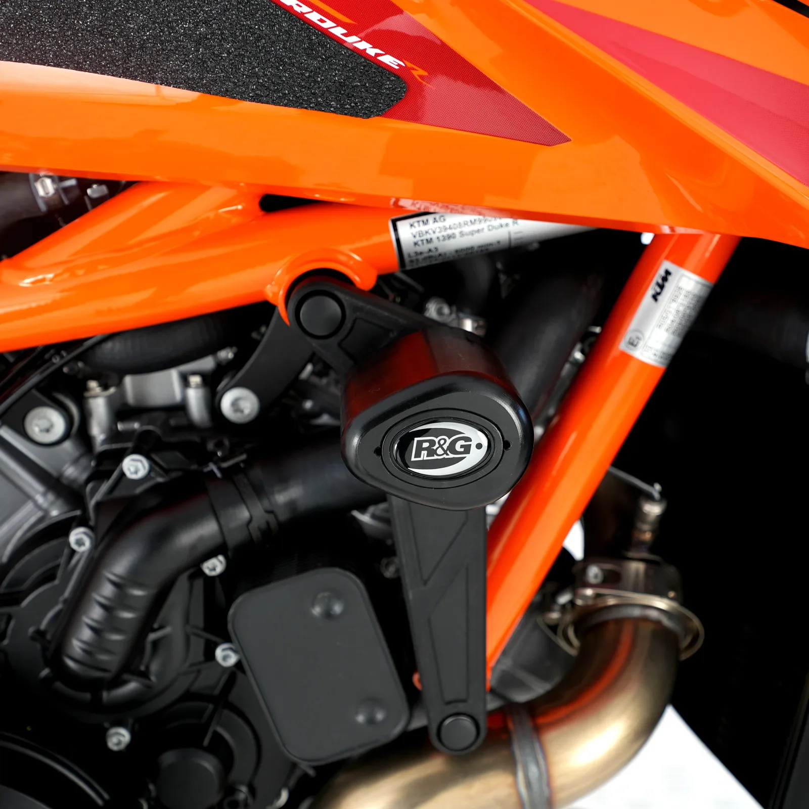 R&G Краш тапи за KTM 1390 Super Duke R Evo (2024+), 1390 Super Duke R (2024+)