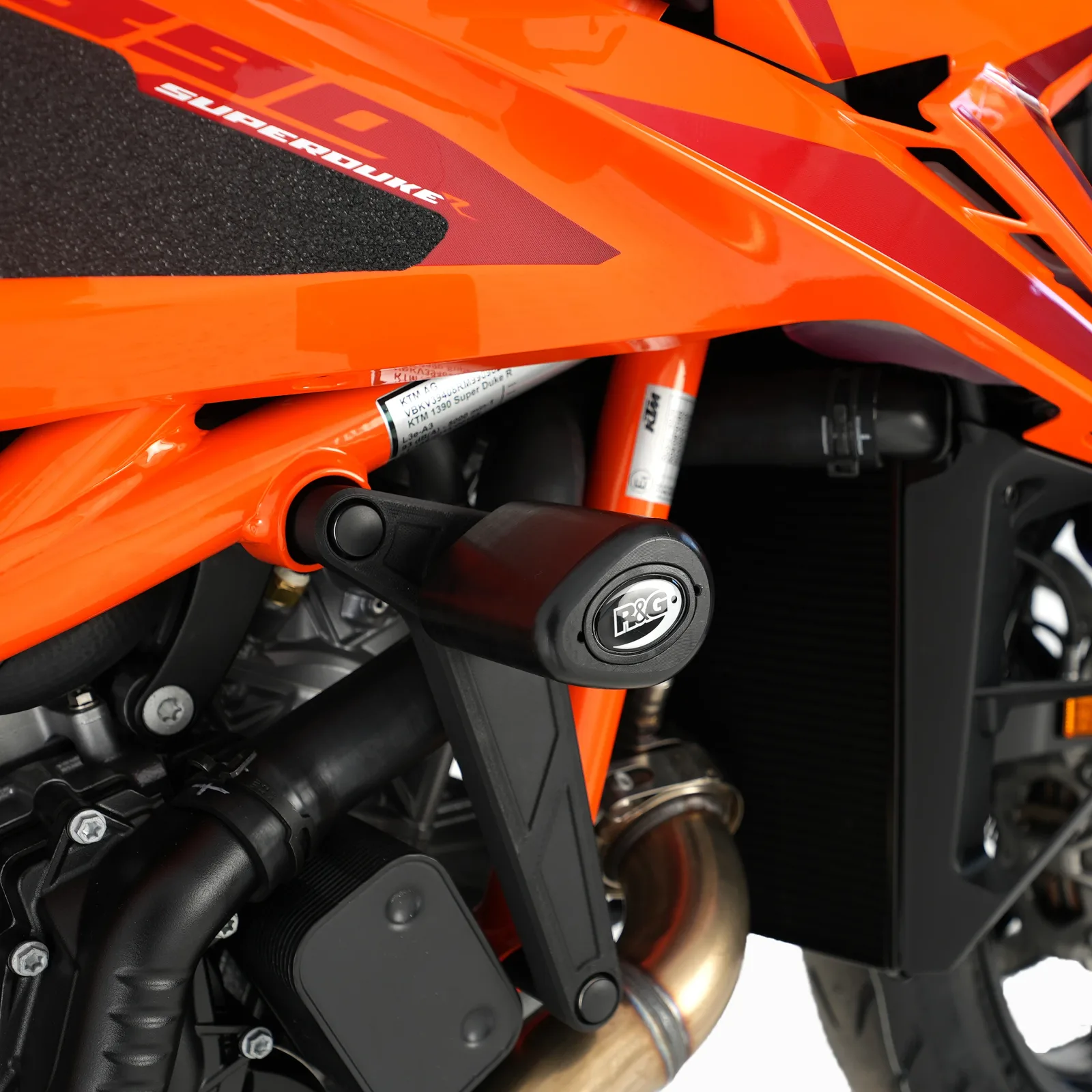 R&G Краш тапи за KTM 1390 Super Duke R Evo (2024+), 1390 Super Duke R (2024+)