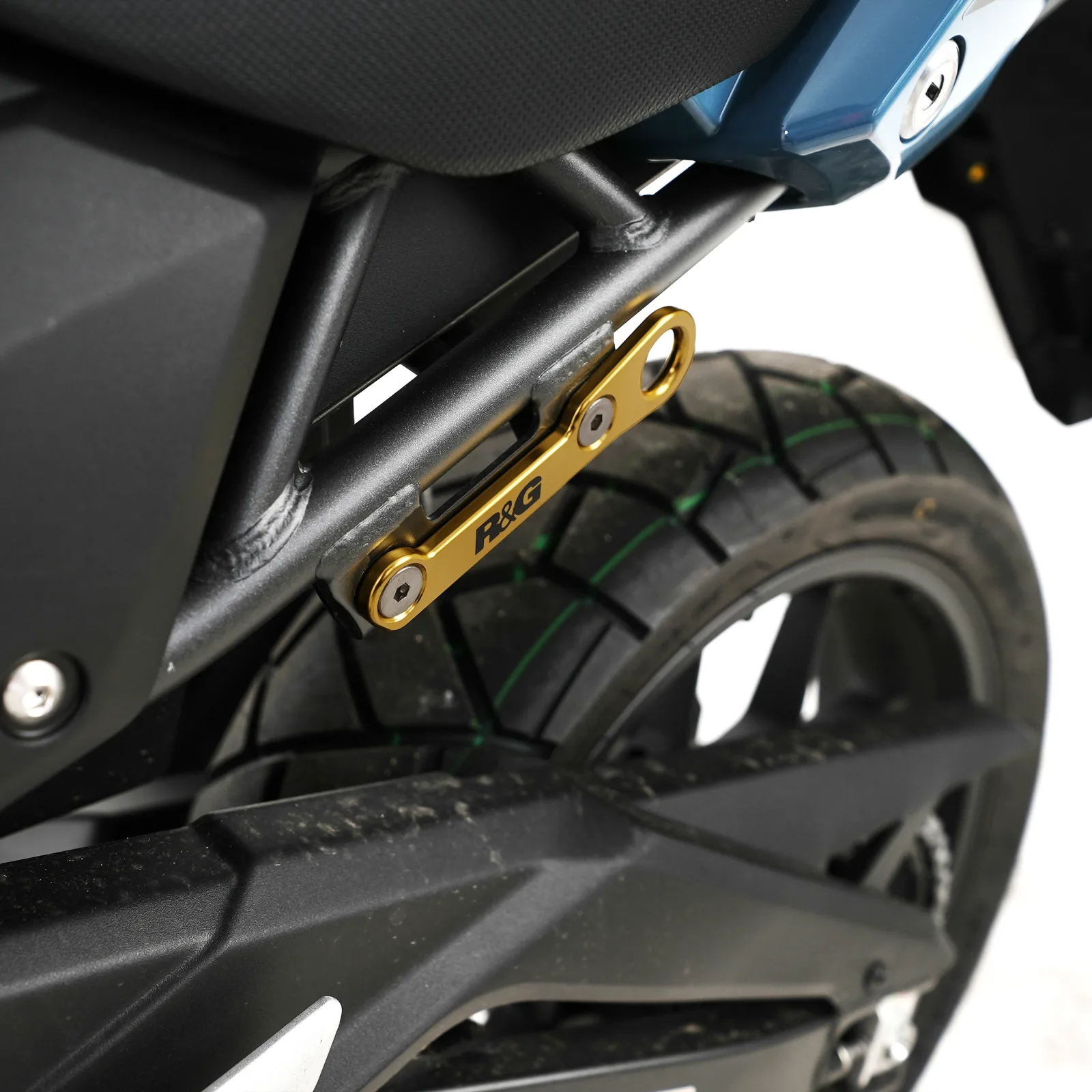 R&G Куки за багаж за Honda CBR 500R (2016+), CB 500F (2019–2023), CB 500X (2019–2021), Yamaha MT-125 (2020+) и др.