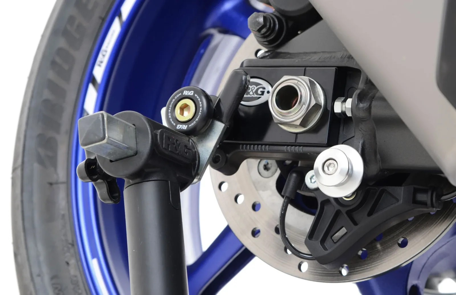 R&G Комплект ролки/адаптори за задна стойка (изнесени) за Yamaha YZF-R1 (2007+), YZF-R1M (2015+), MT-10 (2016+), TMAX 530 (2017) и др.