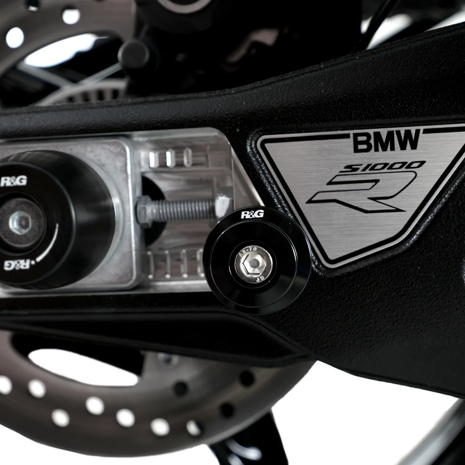R&G Комплект ролки/адаптори за задна стойка M8 за Kawasaki Ninja 1000SX (2020–2024), BMW S 1000 R (2021+), Kawasaki Z900RS (2021+) и др.