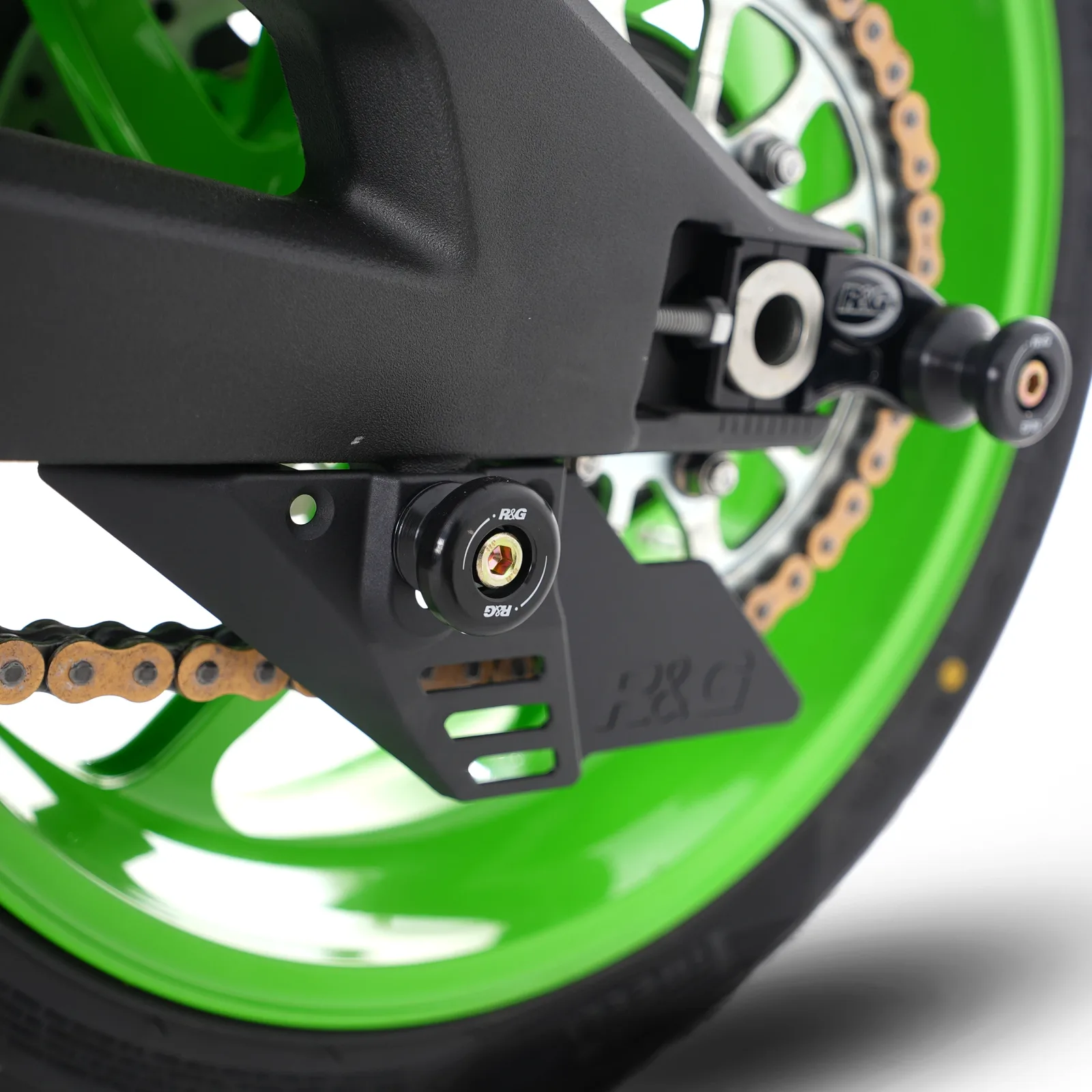 R&G Комплект ролки/адаптори за задна стойка за Kawasaki ZX-10R (2016+), Suzuki SV 650 (2016–2018), SV 650X (2018–2023) и др.