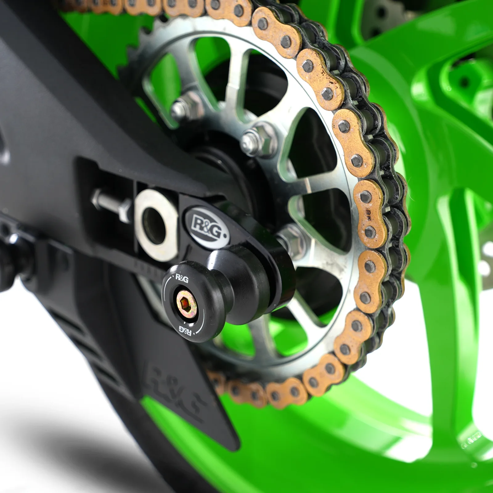 R&G Комплект ролки/адаптори за задна стойка за Kawasaki ZX-10R (2016+), Z H2 (2020–2024), ZX-10RR (2021+)