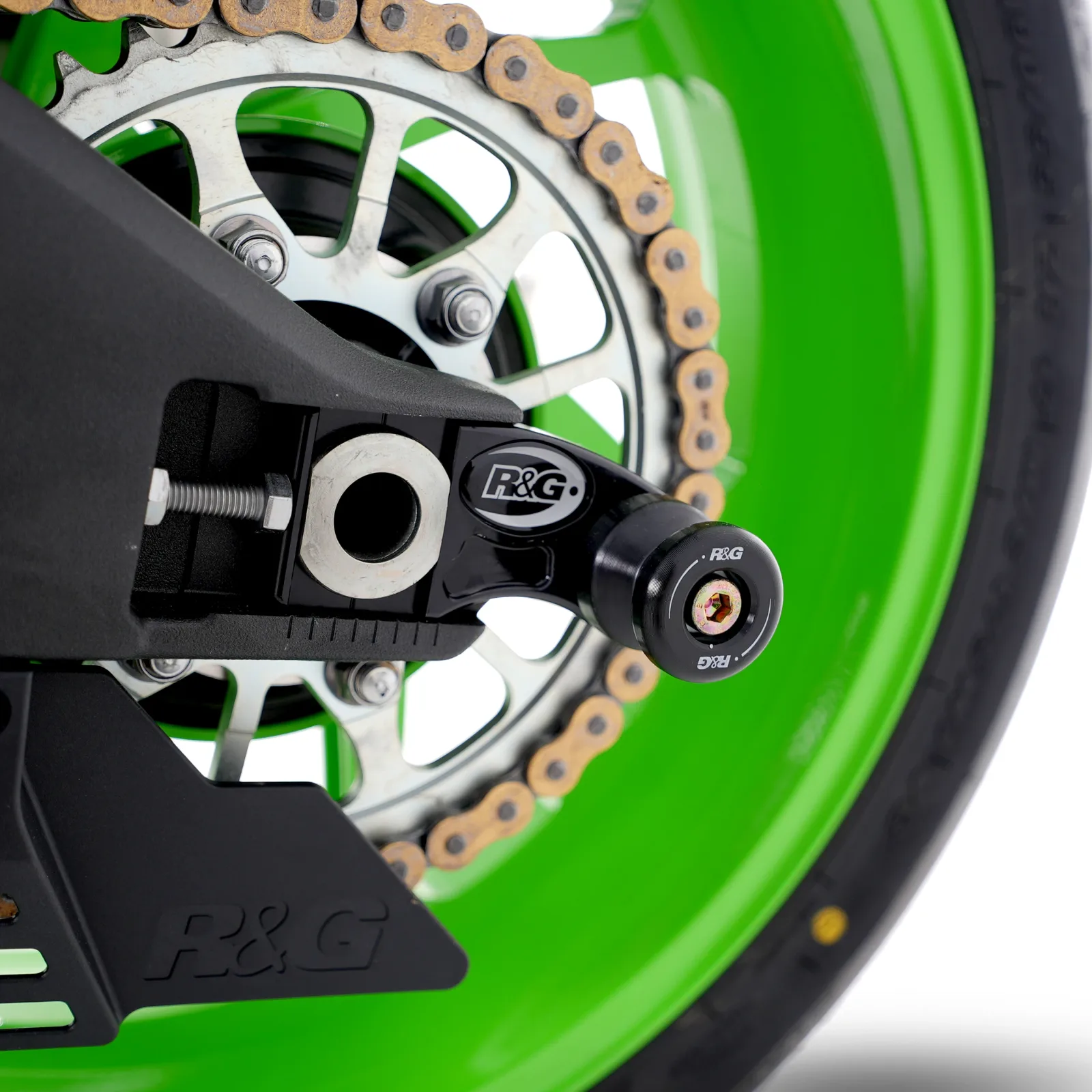 R&G Комплект ролки/адаптори за задна стойка за Kawasaki ZX-10R (2016+), Z H2 (2020–2024), ZX-10RR (2021+)