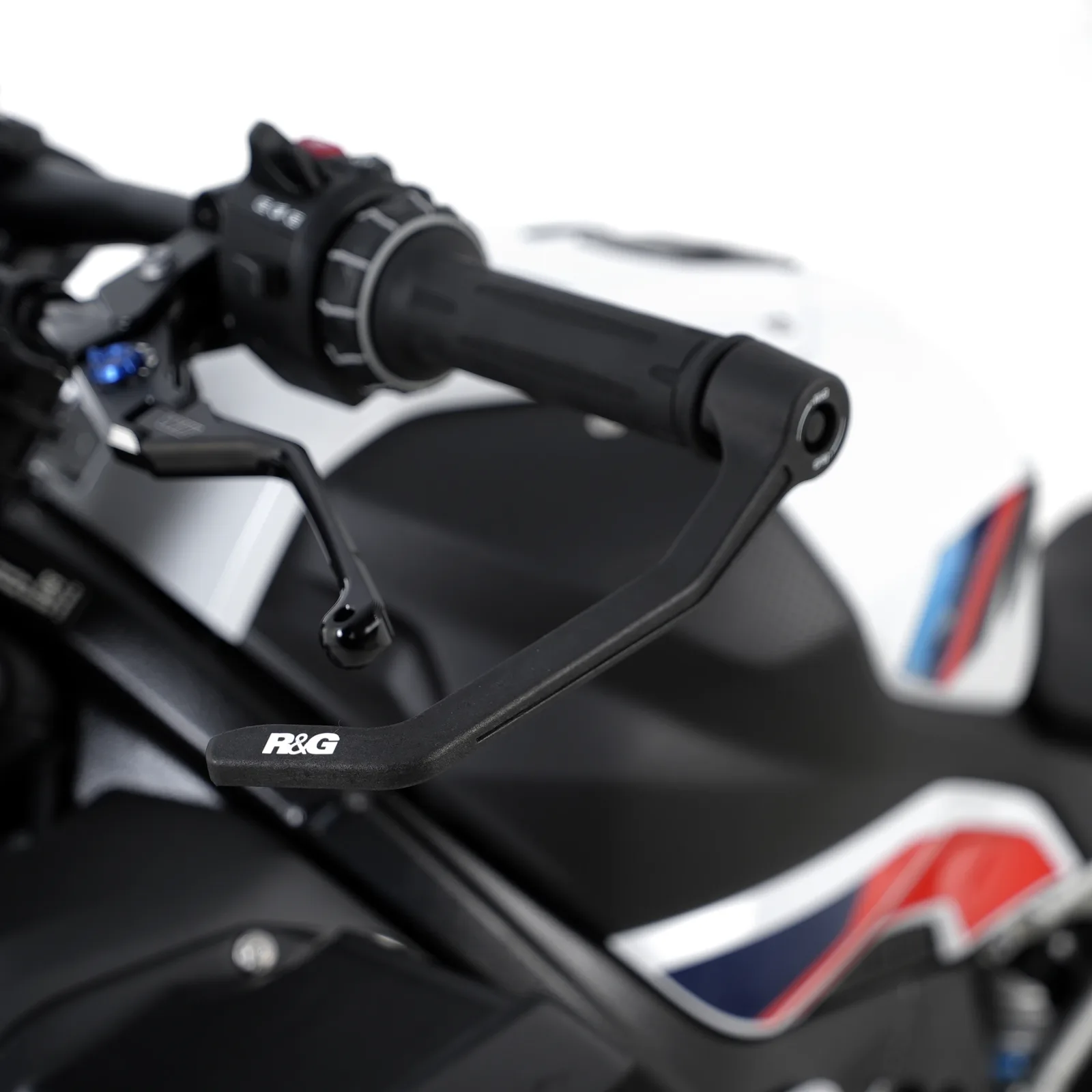 R&G Предпазител за лост на съединителя Interlock за BMW F 900 R (2020+), S 1000 R (2021+), M 1000 R (2021+), R 1300 R (2025+), R 1300 RS (2025+)