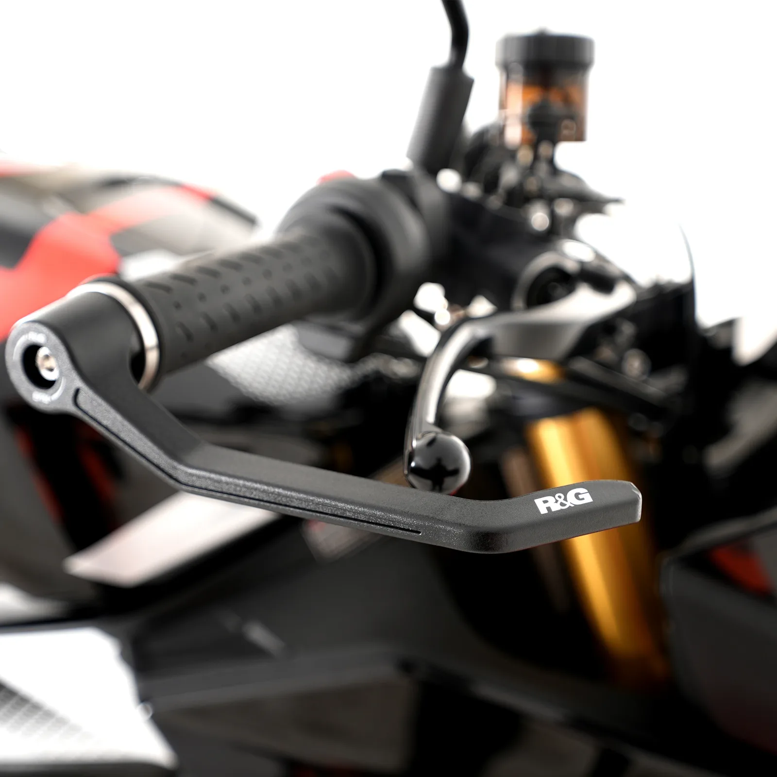 R&G Предпазител за спирачен лост Interlock за Aprilia Tuono V4 1100 RR (2025+), Tuono V4 1100 Factory (2025+)