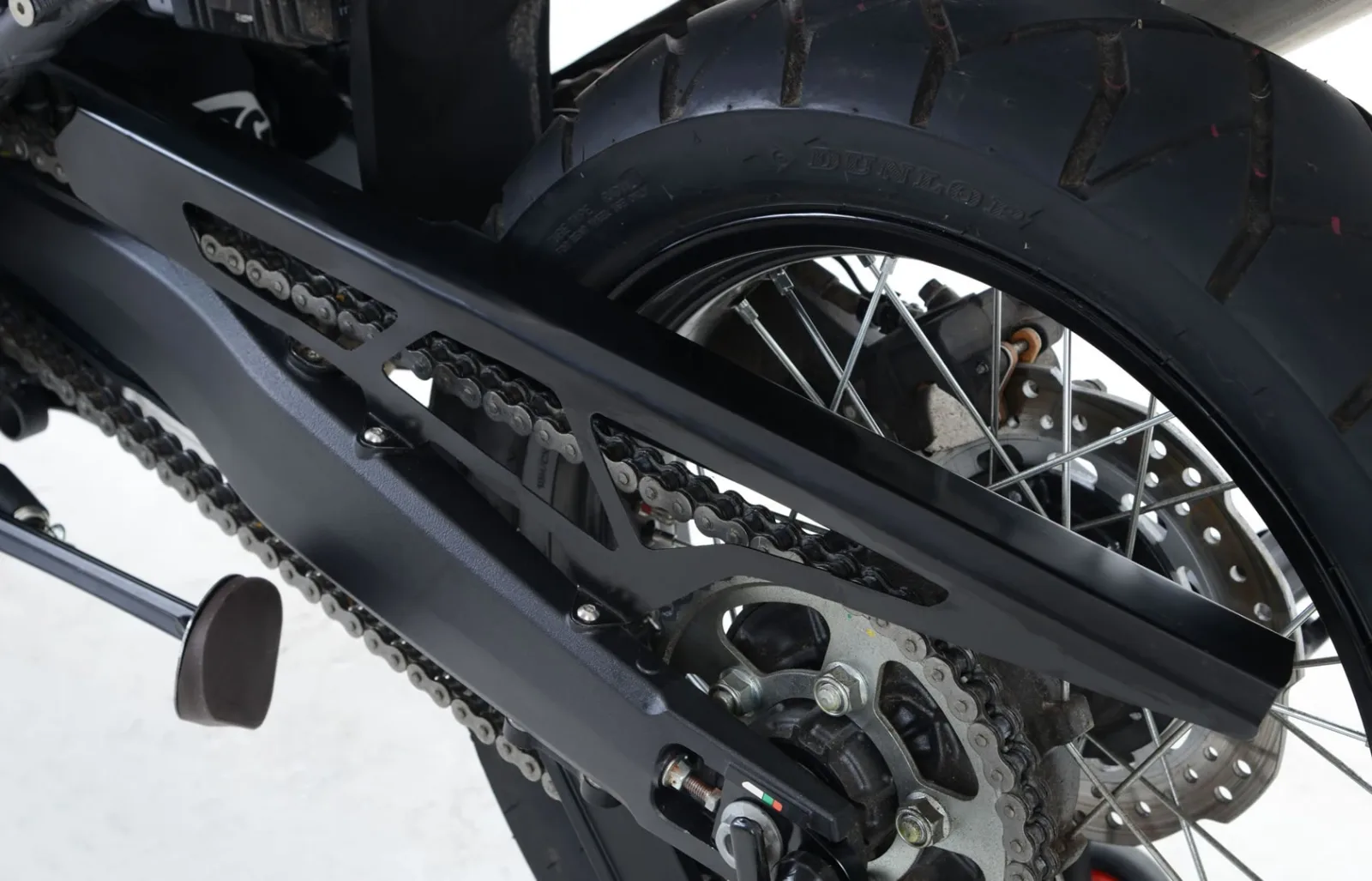 R&G Предпазител за верига за Honda CRF 1000L Africa Twin (2016–2019), CRF 1000L Africa Twin Adventure Sports (2018–2019)