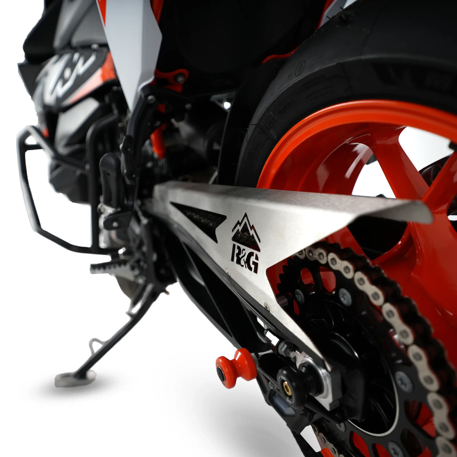 R&G Предпазител за верига за KTM 790 Adventure (2019–2022), Husqvarna Norden 901 (2022+) и др.