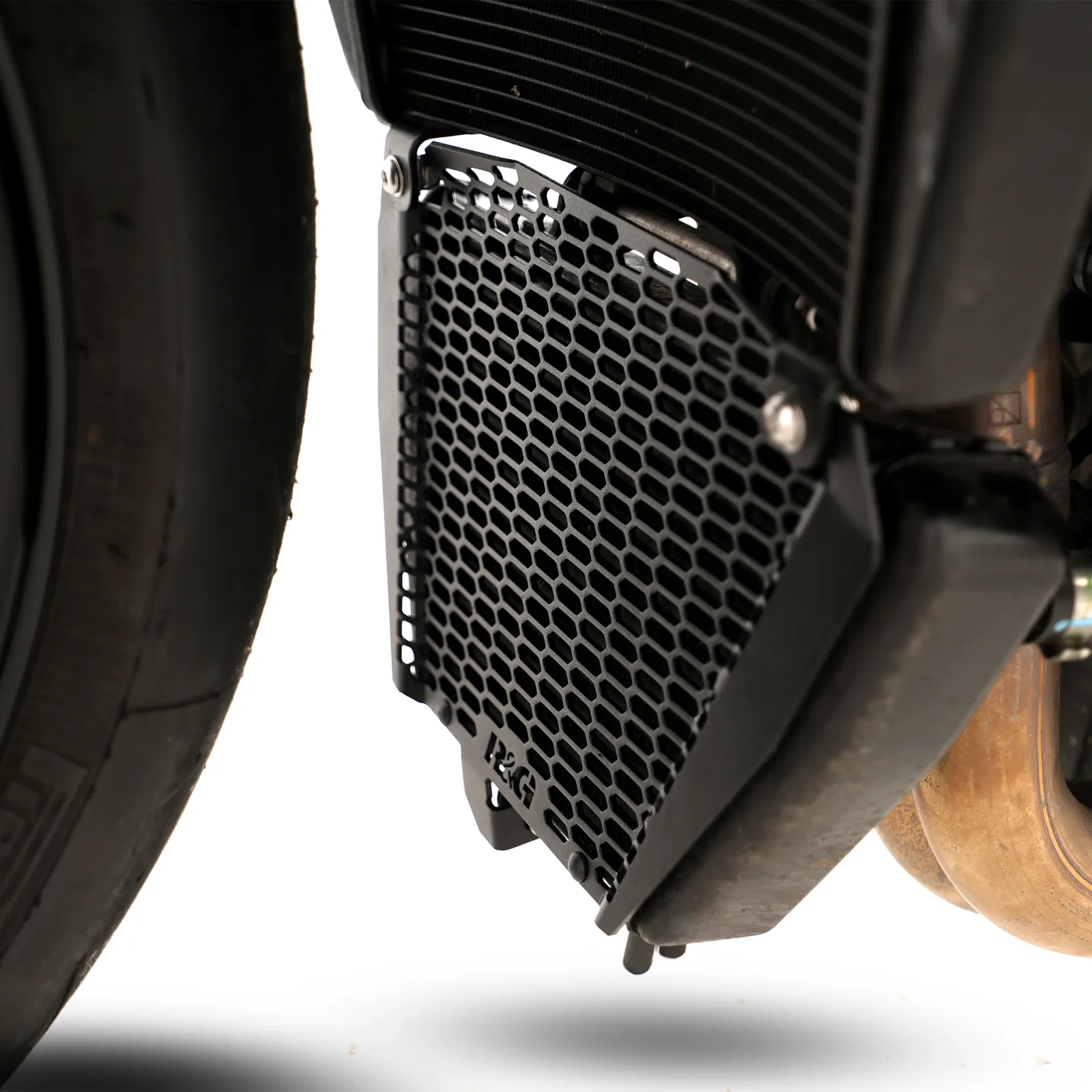 R&G Предпазна решетка за маслен радиатор PRO за Aprilia Tuono V4 1100 Factory (2025+)