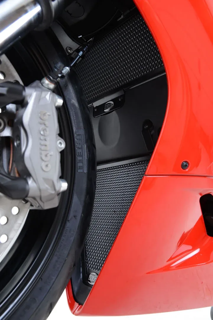 R&G Предпазна решетка за радиатор (2 части) за Ducati Panigale 1199 (2012–2015), Panigale 899 (2013–2015), Panigale 1299 (2015–2017) и др.
