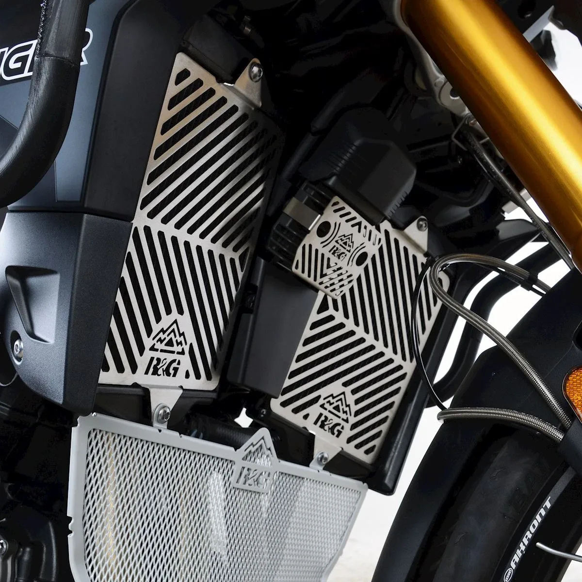 R&G Предпазна решетка за радиатор от неръждаема стомана (чифт) за Triumph Tiger 900 GT (2020, 2024+), Tiger 900 Rally (2020+), Tiger 850 Sport (2021+)
