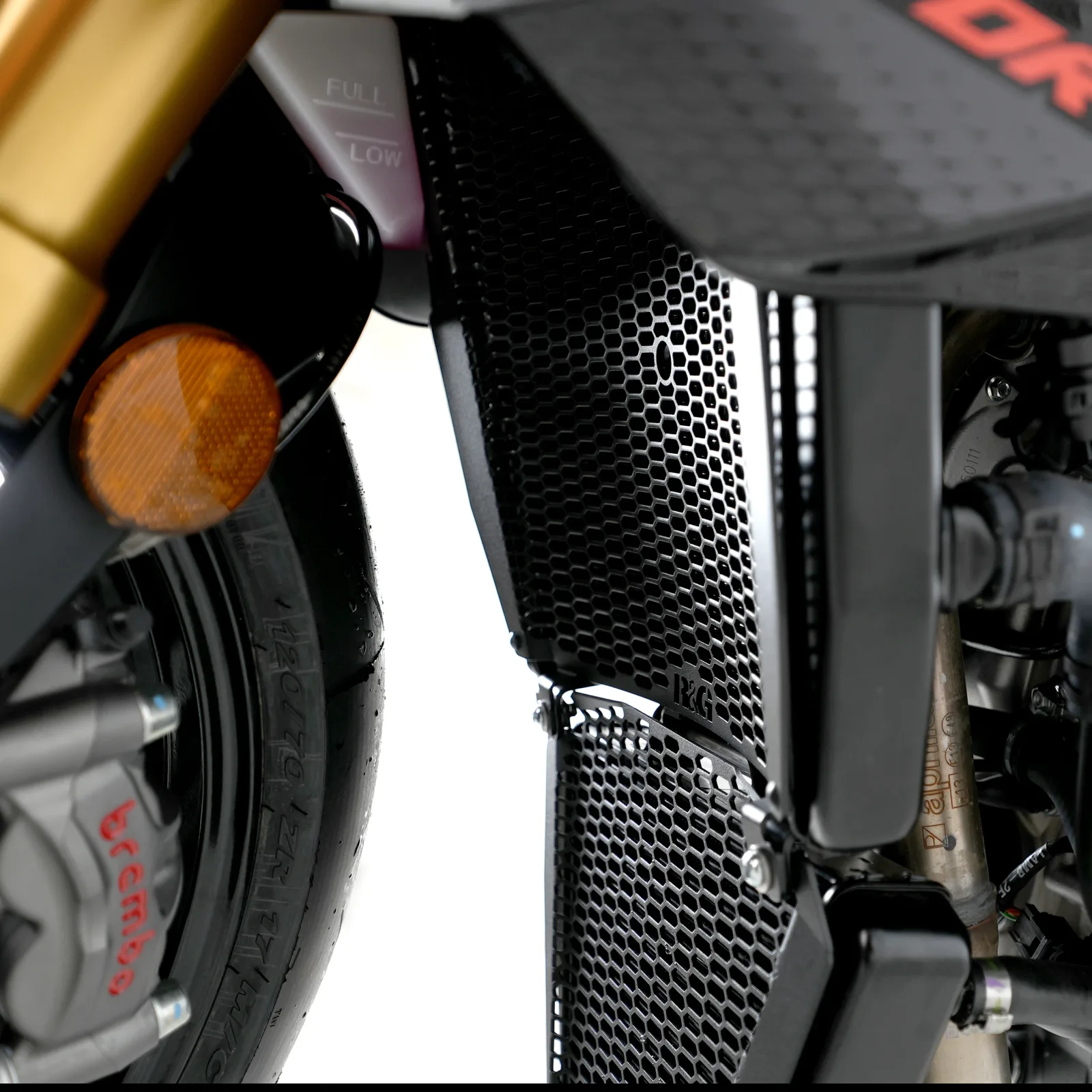 R&G Предпазна решетка за радиатор PRO за Aprilia Tuono V4 1100 RR (2025+), Tuono V4 1100 Factory (2025+)