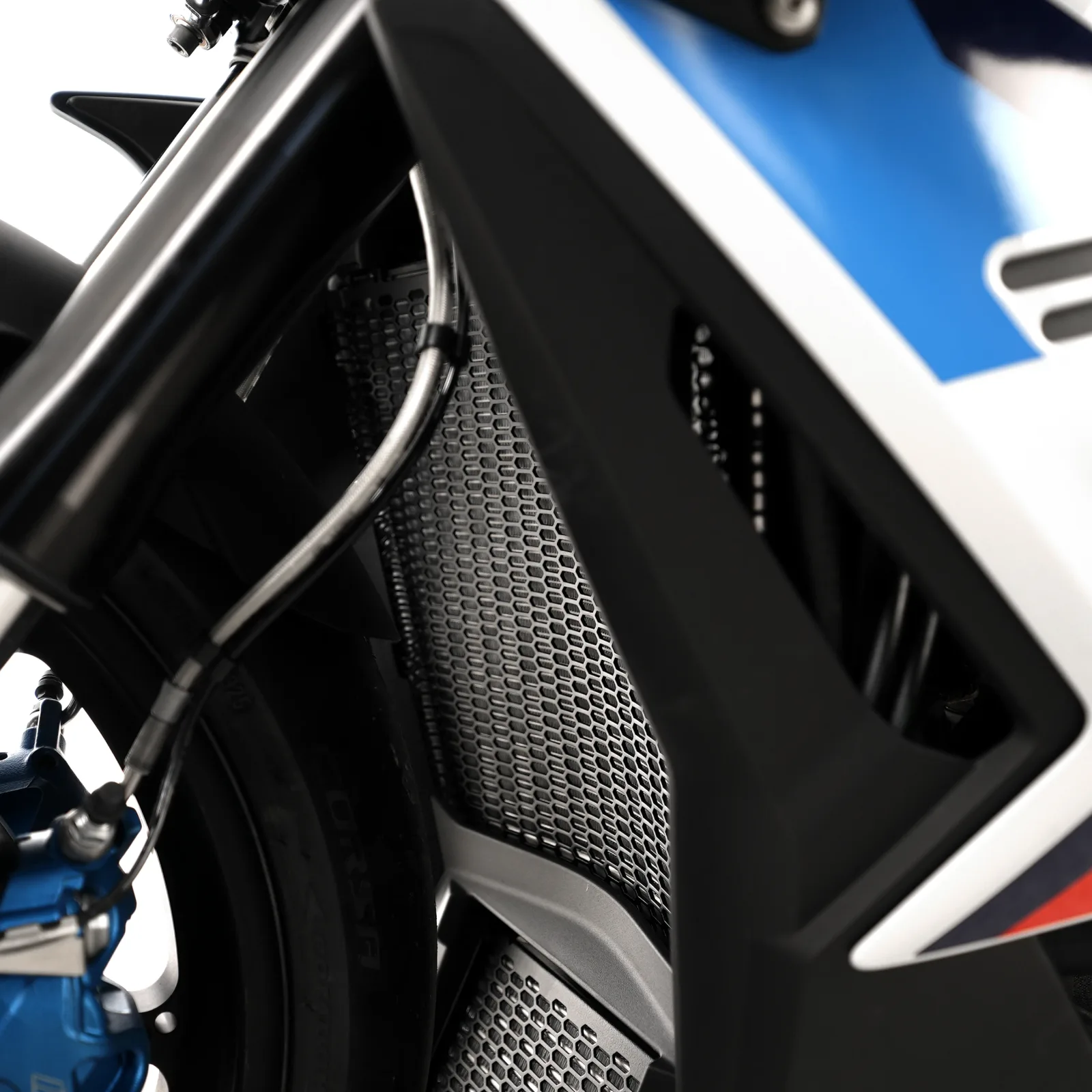 R&G Предпазна решетка за радиатор PRO за BMW S 1000 RR (2019+), S 1000 XR (2020+), S 1000 R (2021+), M 1000 RR (2021–2024) и др.