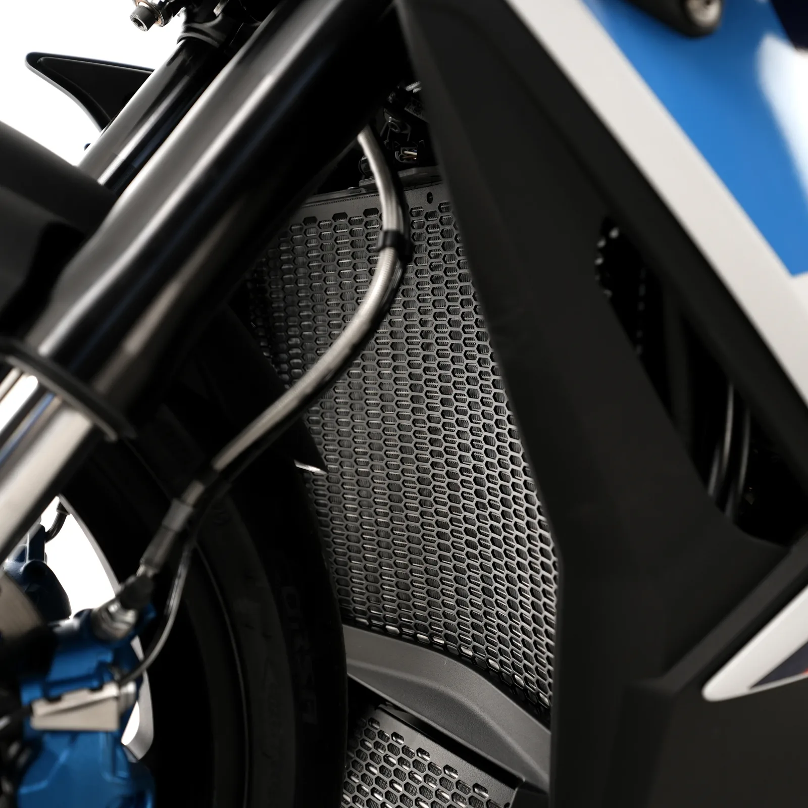 R&G Предпазна решетка за радиатор PRO за BMW S 1000 RR (2019+), S 1000 XR (2020+), S 1000 R (2021+), M 1000 RR (2021–2024) и др.