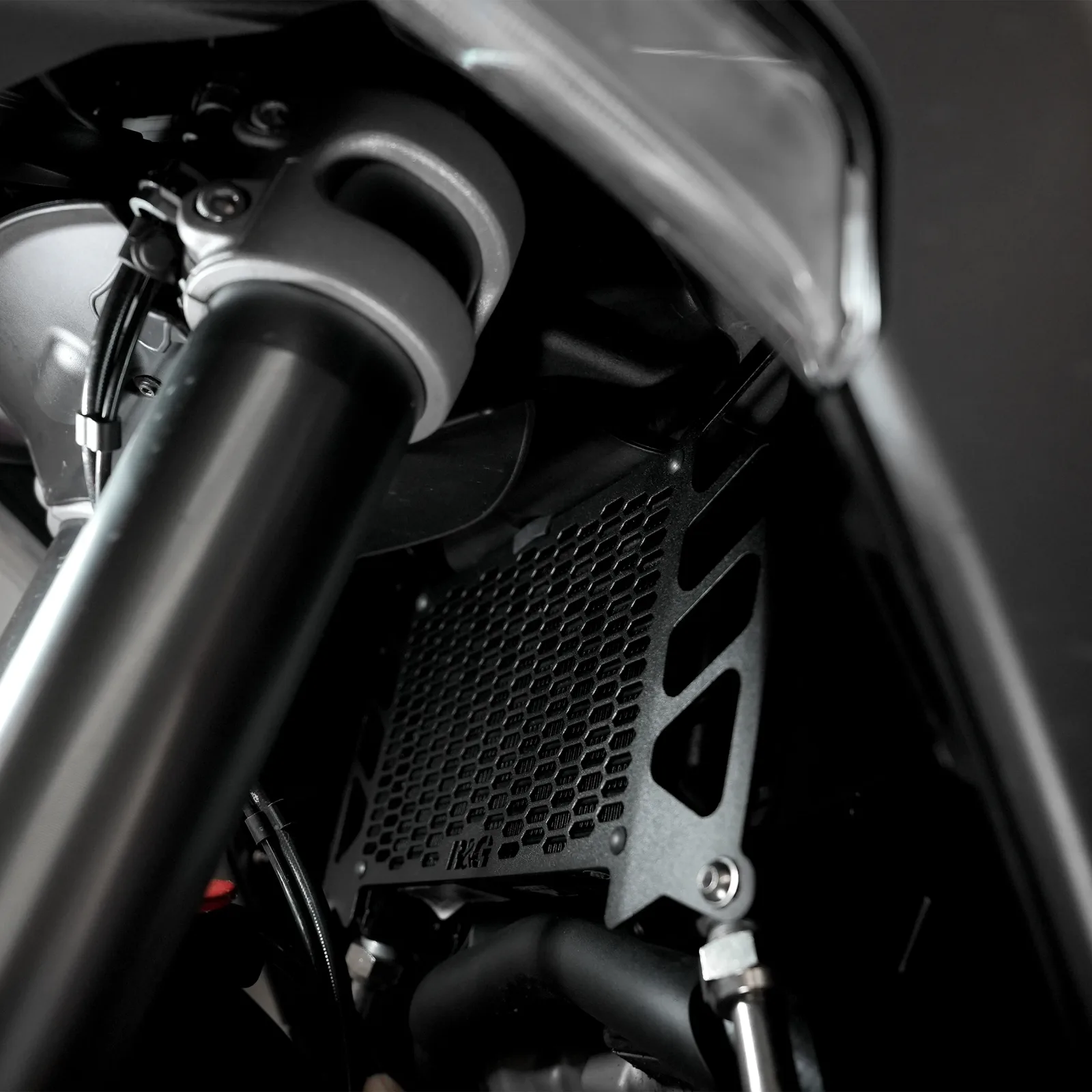 R&G Предпазна решетка за радиатор PRO за Ducati Multistrada V4 (2021+), Multistrada V4 S (2021+)