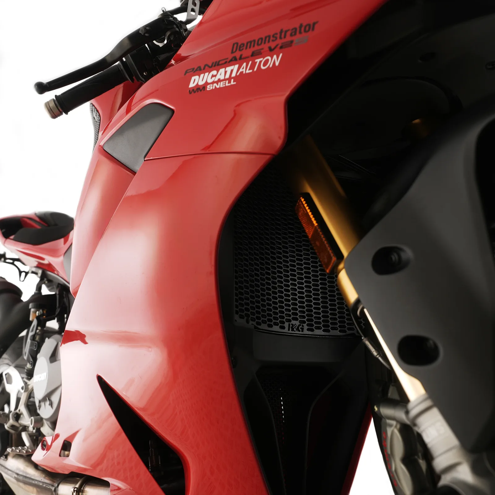 R&G Предпазна решетка за радиатор PRO за Ducati Panigale V2 (2025+), Panigale V2 S (2025+)