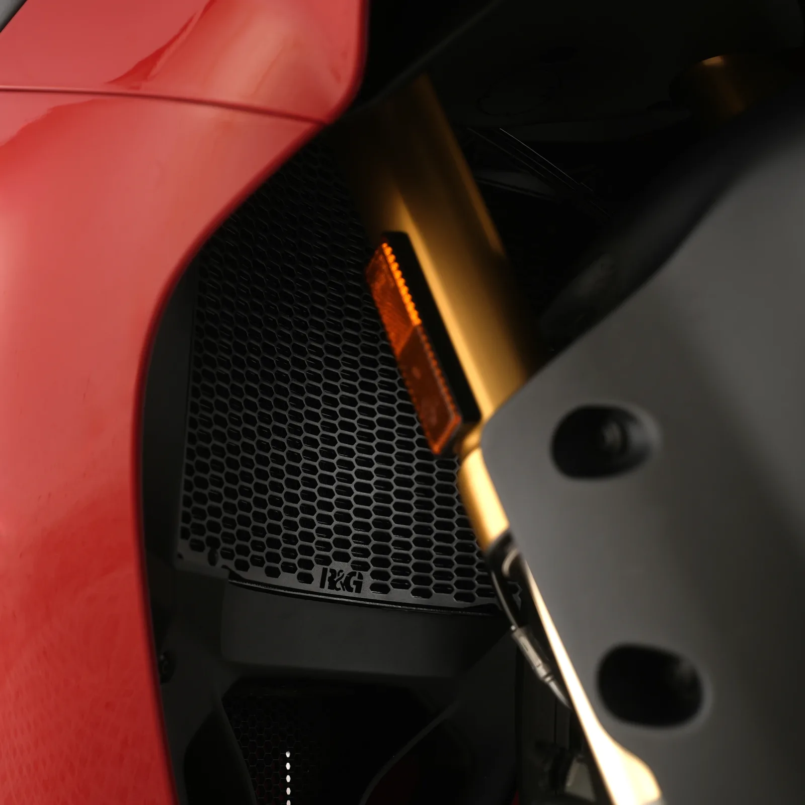R&G Предпазна решетка за радиатор PRO за Ducati Panigale V2 (2025+), Panigale V2 S (2025+)