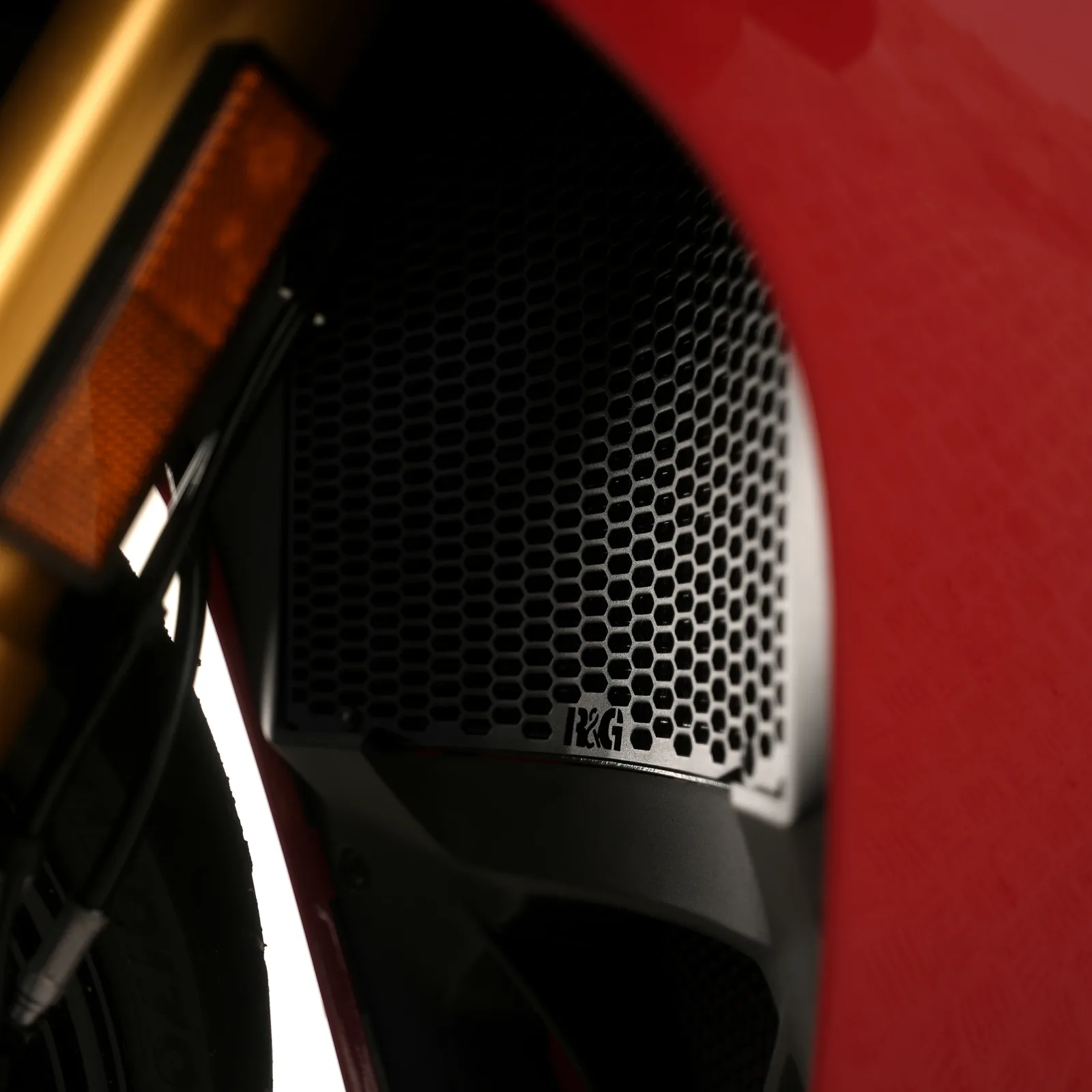 R&G Предпазна решетка за радиатор PRO за Ducati Panigale V2 (2025+), Panigale V2 S (2025+)