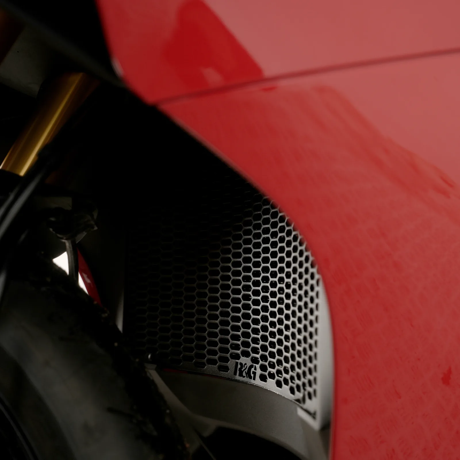 R&G Предпазна решетка за радиатор PRO за Ducati Panigale V2 (2025+), Panigale V2 S (2025+)