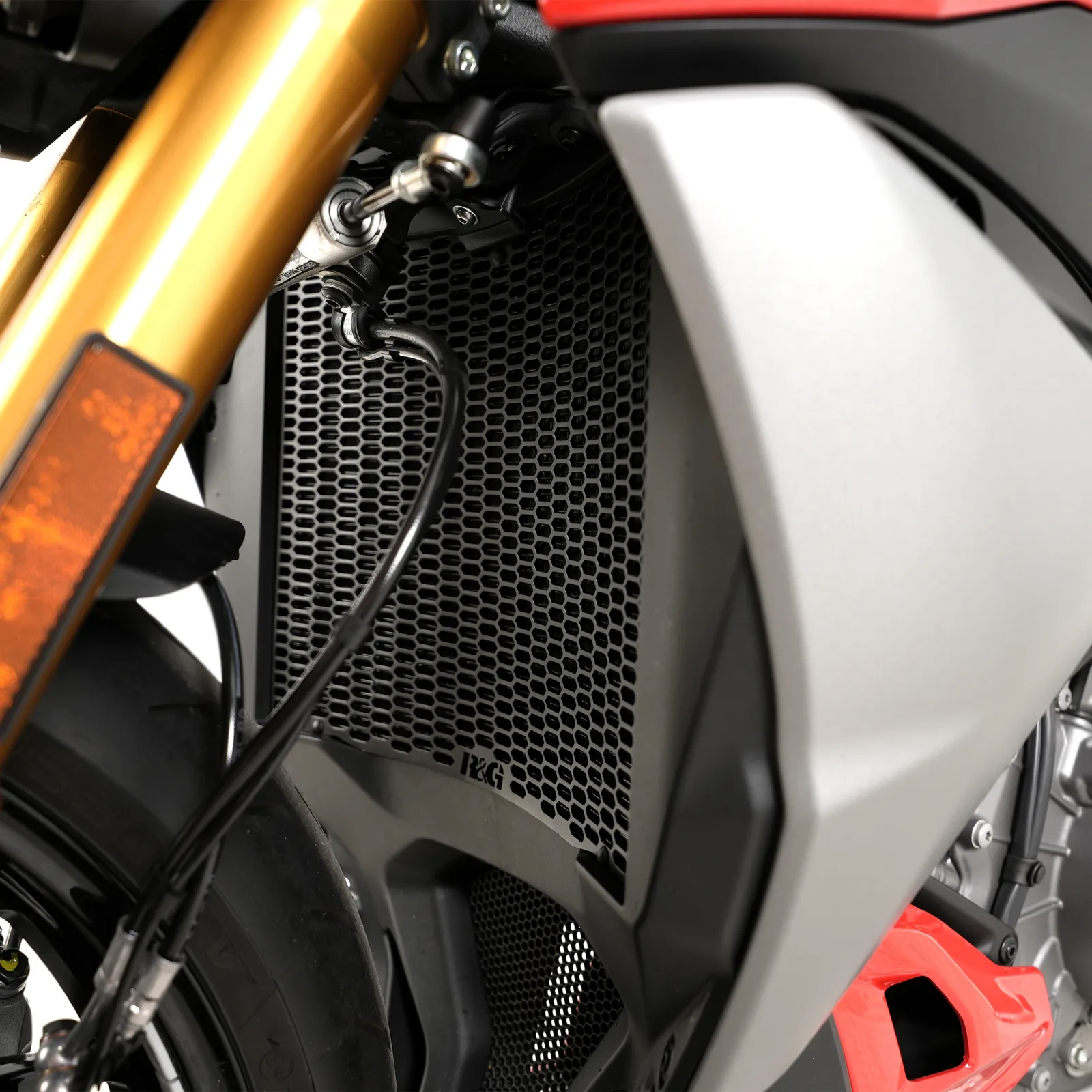 R&G Предпазна решетка за радиатор PRO за Ducati Streetfighter V2 (2025+), Streetfighter V2 S (2025+)
