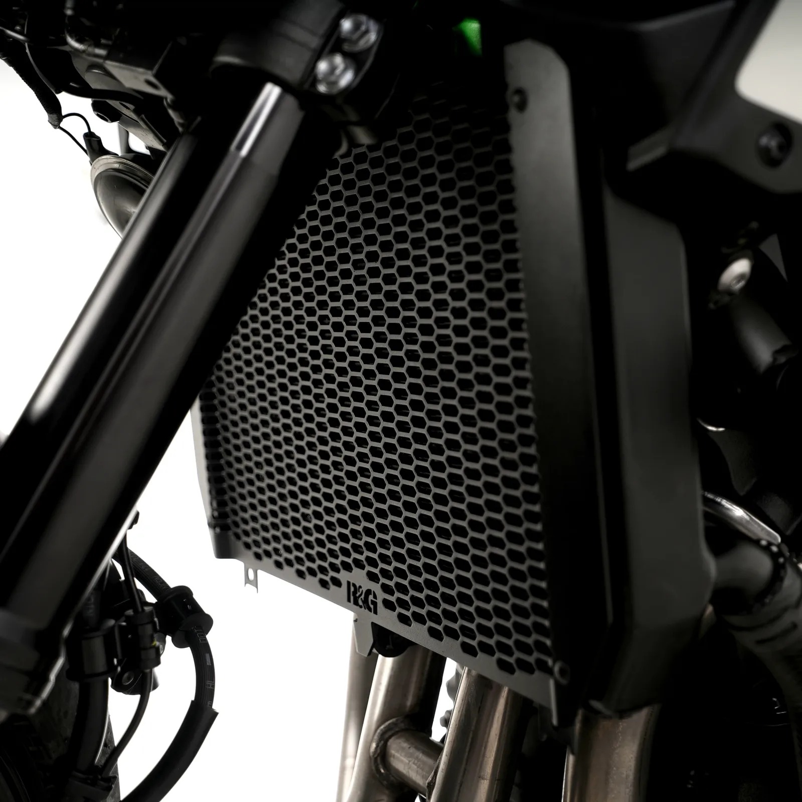 R&G Предпазна решетка за радиатор PRO за Kawasaki Z900 (2022+)