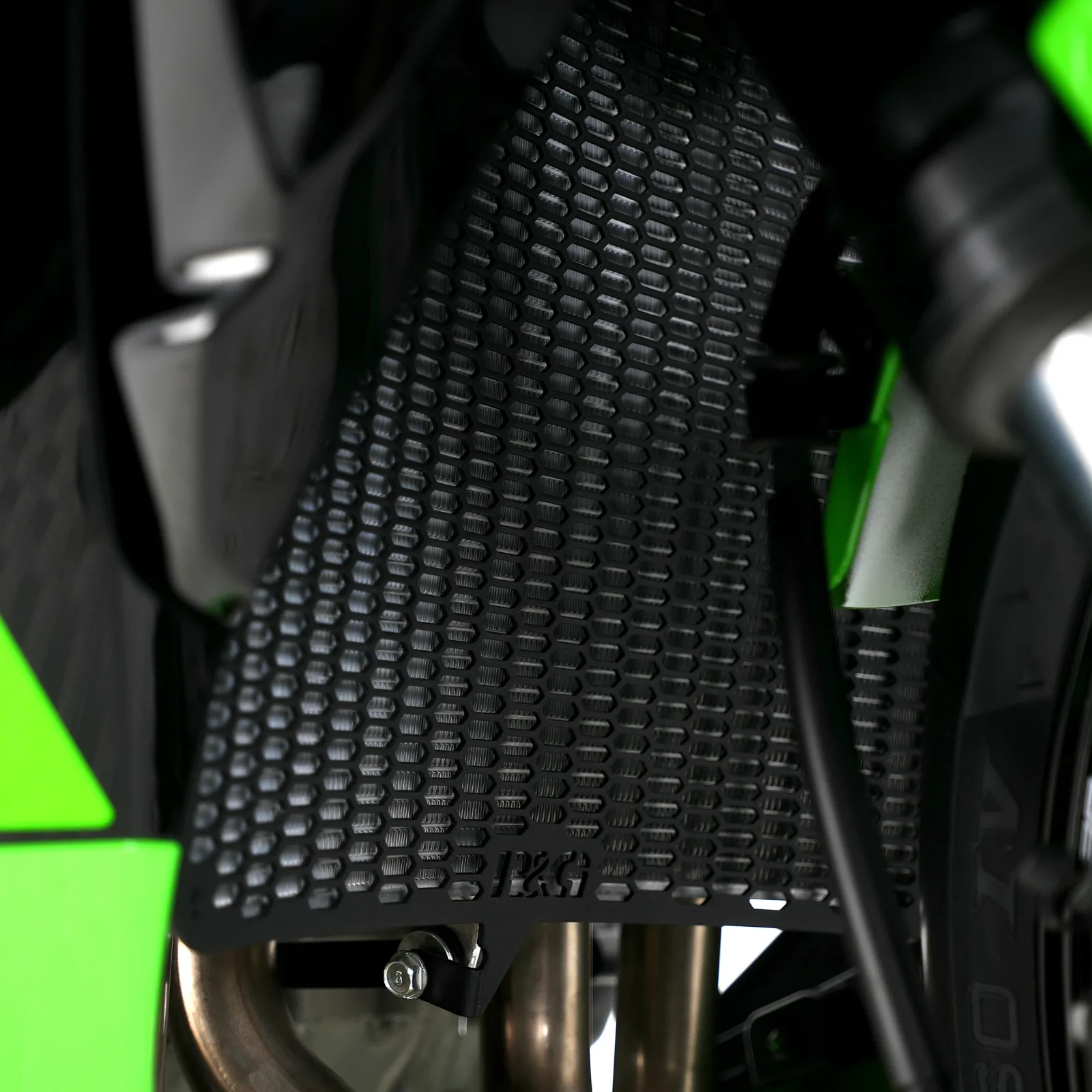 R&G Предпазна решетка за радиатор PRO за Kawasaki ZX-6R (2013+)