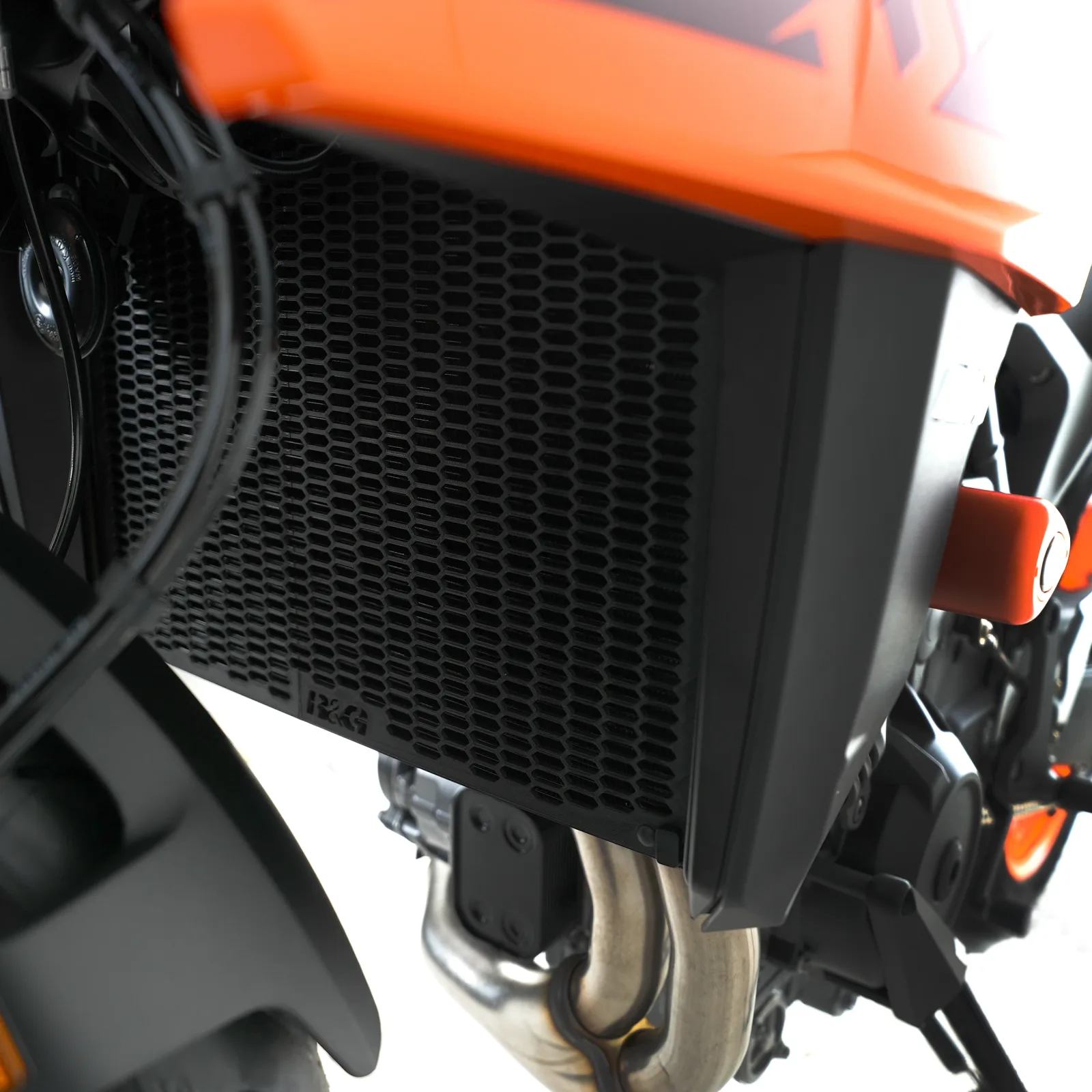 R&G Предпазна решетка за радиатор PRO за KTM 990 Duke (2024)