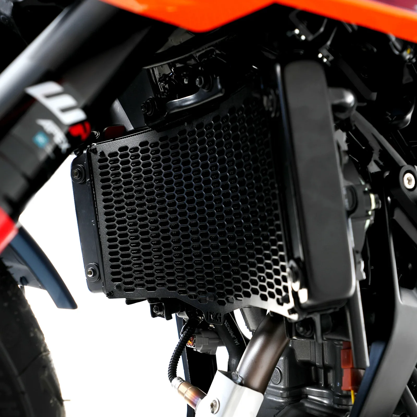 R&G Предпазна решетка за радиатор PRO за KTM RC 390 (2022+), RC 200 (2022), RC 125 (2022+), Husqvarna Vitpilen 401 (2024+) и др.