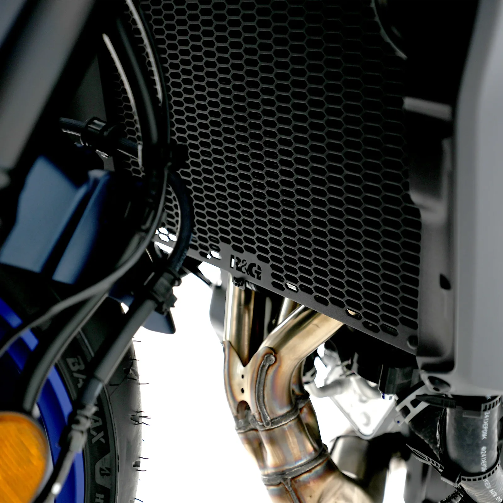R&G Предпазна решетка за радиатор PRO за Yamaha MT-09 (2024+), Tracer 9 GT (2025+), Tracer 9 GT Plus (2025+)