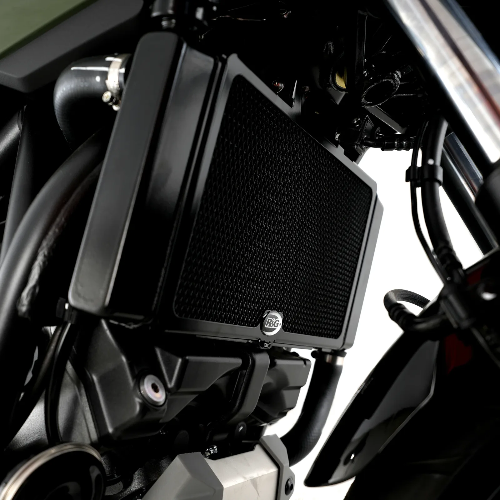 R&G Предпазна решетка за радиатор за Honda NC 700X (2012–2014), NC 700S (2012–2014), NC 700 Integra (2012–2014) и др.