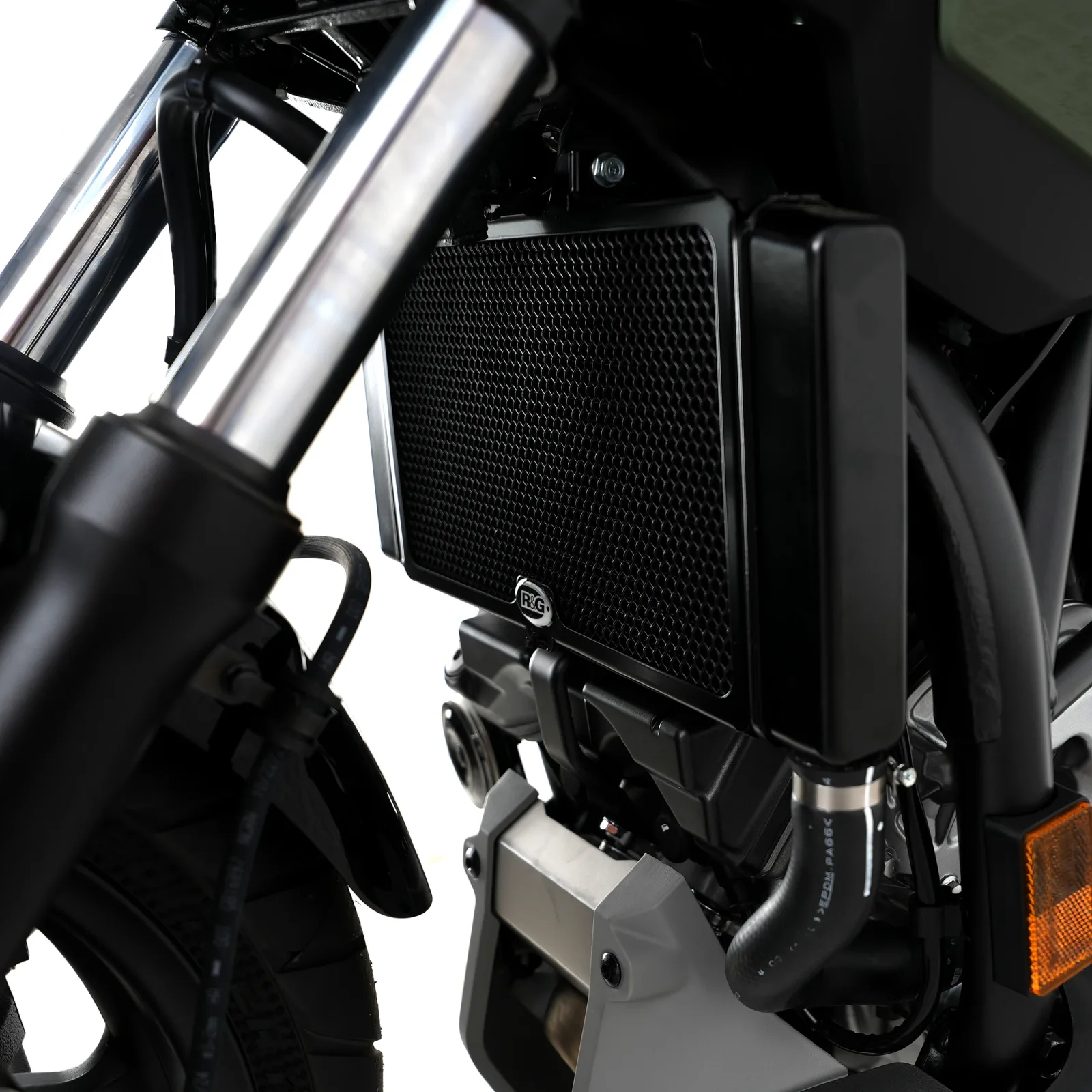 R&G Предпазна решетка за радиатор за Honda NC 700X (2012–2014), NC 700S (2012–2014), NC 700 Integra (2012–2014) и др.