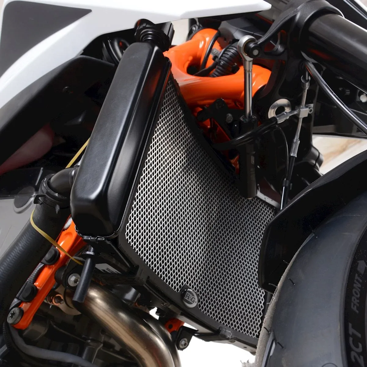 R&G Предпазна решетка за радиатор за KTM 890 Duke R (2020–2024), 790 Duke (2024+)
