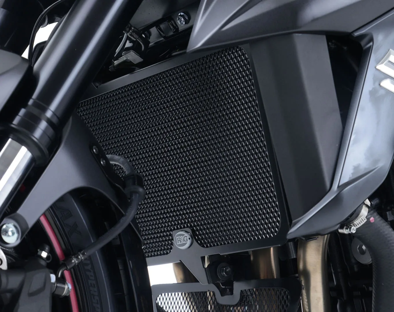 R&G Предпазна решетка за радиатор за Suzuki GSR 750 (2011–2018), GSX-S 750 (2017–2021)