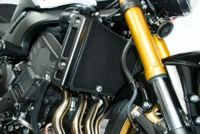 R&G Предпазна решетка за радиатор за Yamaha FZ1 Fazer (2006–2016), FZ1, FZ8 (2010–2016), XJ6 (2014–2016)