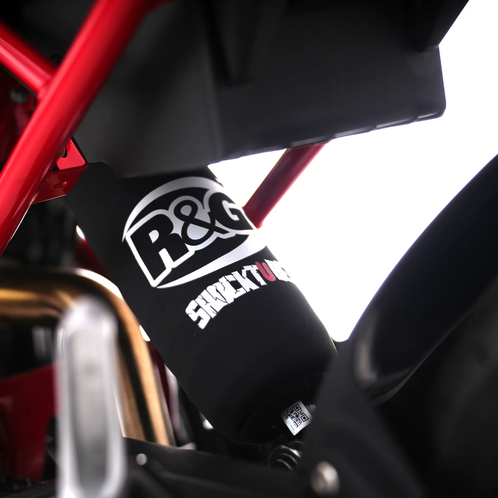 R&G Протектор за амортисьор Shocktube за Aprilia Tuono 1000 R (2003–2011), Ducati 998, 1098 S, SuperSport 900 (1999–2007) и др.