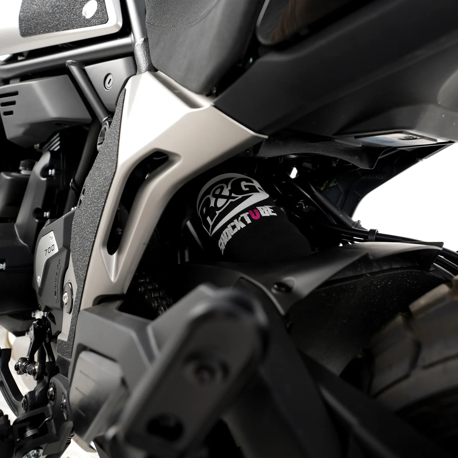 R&G Протектор за амортисьор Shocktube за Suzuki V-Strom 650 (2004+), BMW S 1000 RR (2010–2014), Honda CBR 500R (2013–2023, 2026+) и др.