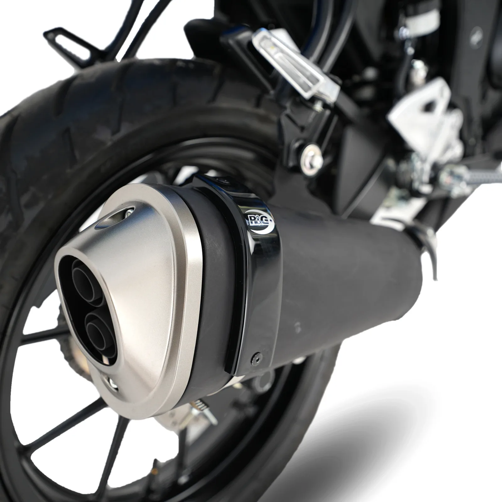 R&G Протектор за ауспух за Yamaha YZF-R1 (2015+), YZF-R1M (2015+), Kawasaki ZX-10R (2016–2020), Yamaha MT-10 (2016+) и др.