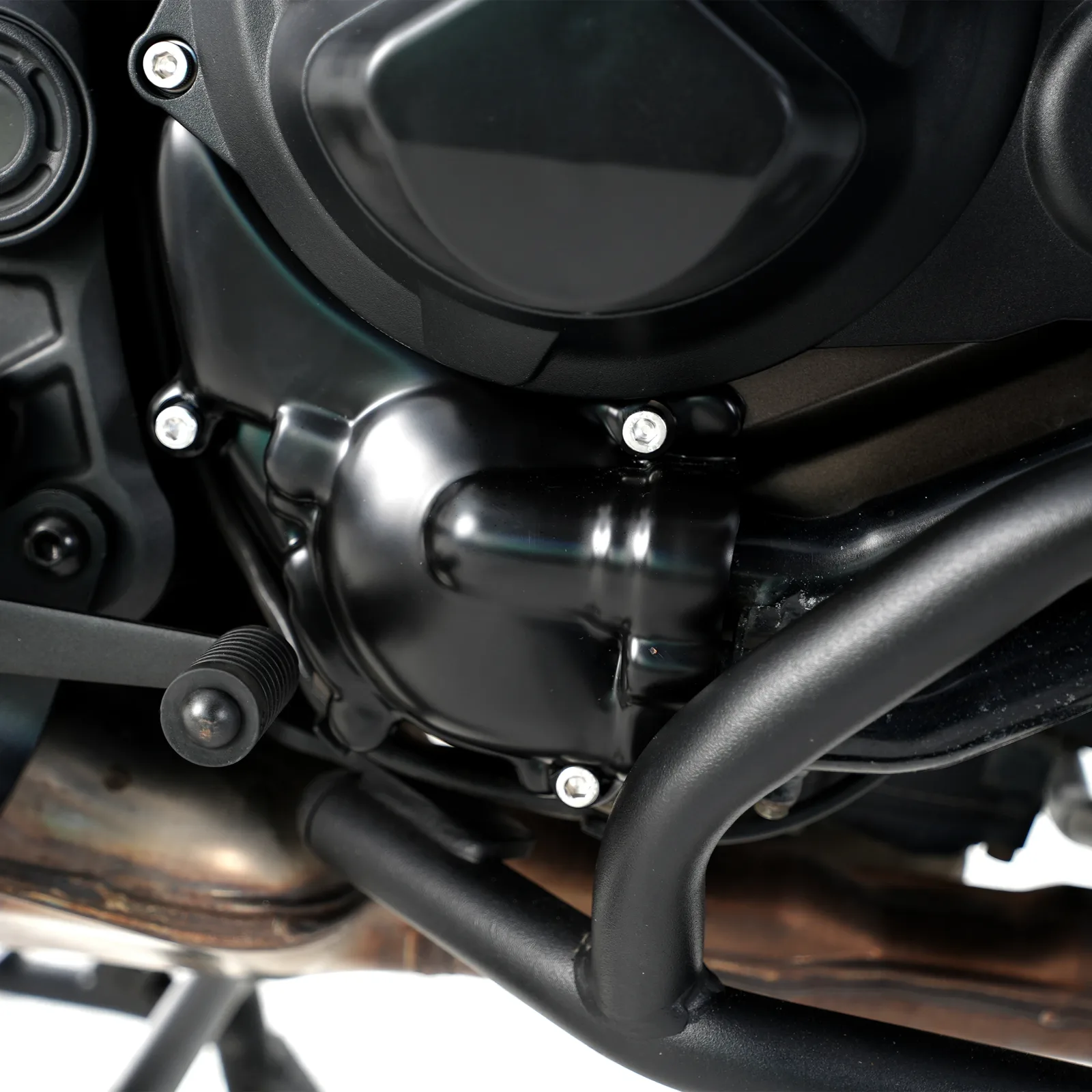R&G Протектор за двигател (дясна страна) (капак на водната помпа) за Yamaha MT-07 (2014+), XSR 700 (2016+), Tenere 700 (2019–2021, 2023+), Tracer 7 (2021+) и др.