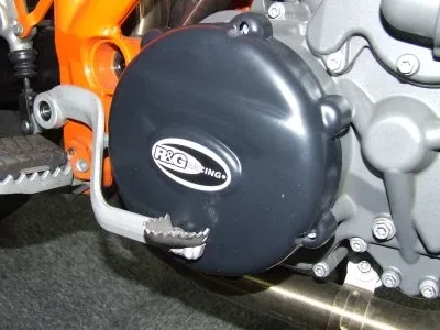 R&G Протектор за двигател (дясна страна) за KTM 950 Supermoto, 990 Super Duke, 990 Adventure, 990 Super Duke R и др.