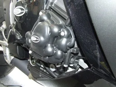 R&G Протектор за двигател (дясна страна) за Yamaha YZF-R1 (2009–2014) (ECC0031BK)
