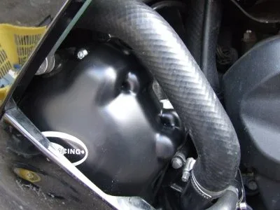 R&G Протектор за двигател (лява страна) за Kawasaki ZX-10R (2006–2010)