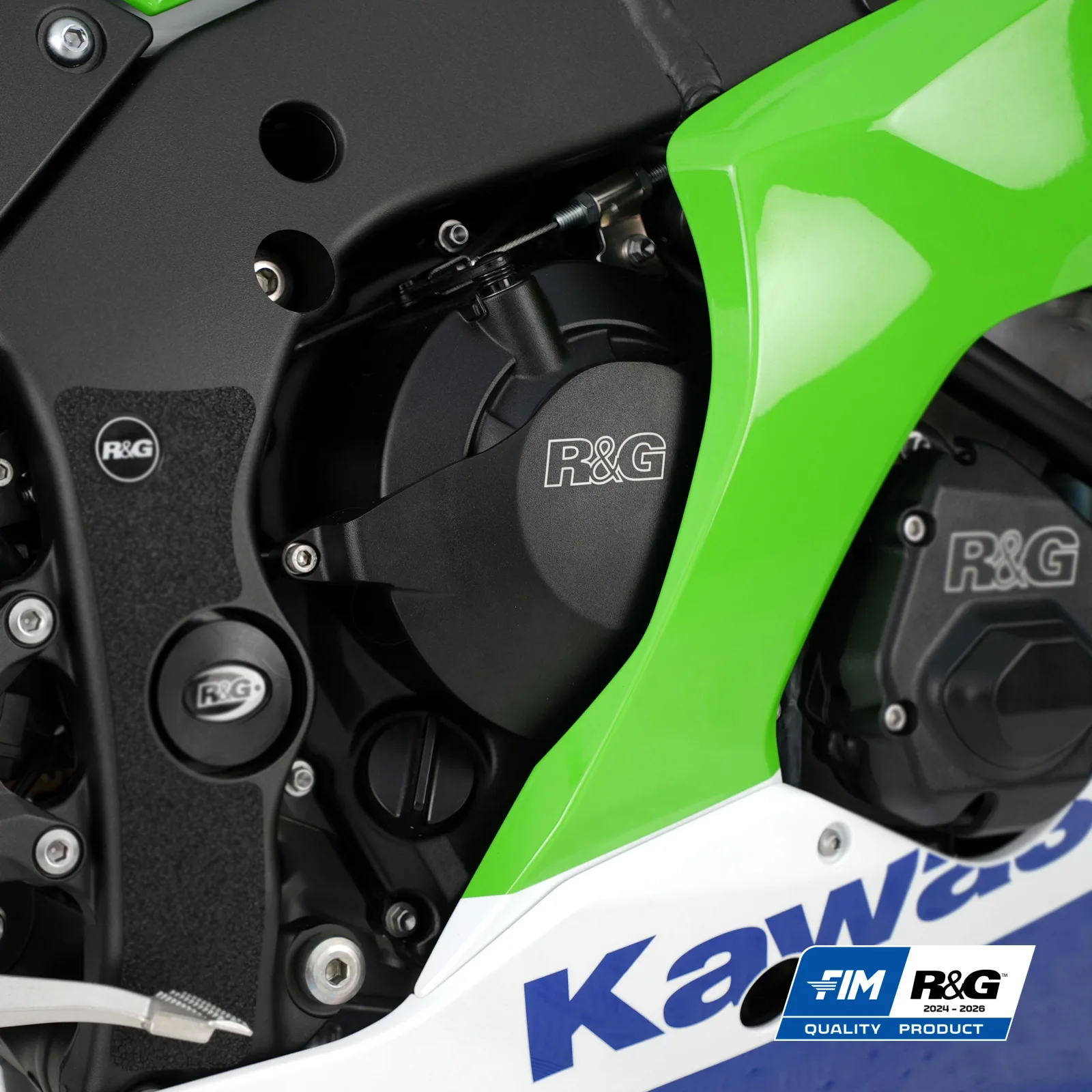 R&G Протектор за двигател PRO (капак на съединителя) за Kawasaki ZX-10R (2011+), ZX-10RR (2021+)