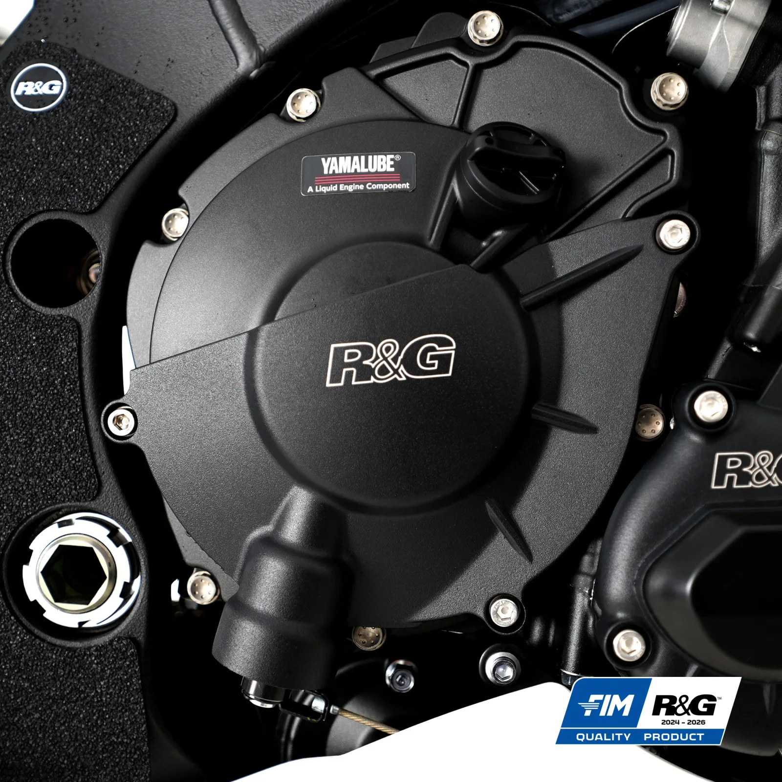 R&G Протектор за двигател PRO (капак на съединителя) за Yamaha YZF-R1 (2017+), YZF-R1M (2017+)